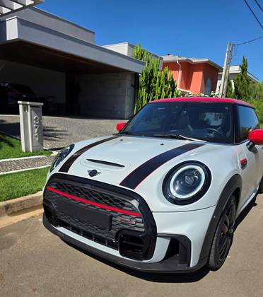 MINI COOPER 2.0 16V TWINPOWER GASOLINA JOHN COOPER WORKS 2P STEPTRONIC MINI COOPER 2.0 16V TWINPOWER GASOLINA JOHN COOPER WORKS 2P STEPTRONIC